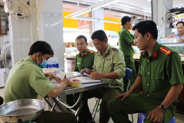 Phạt hơn 1 tỷ đồng với 2 cơ sở mua bán lâm sản không có hồ sơ hợp pháp