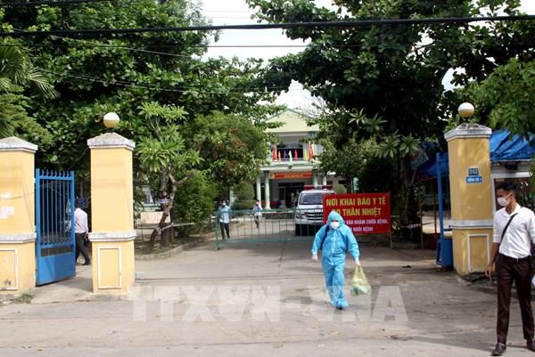 Chi viện chuyên gia điều trị, xét nghiệm cho Huế và Quảng Nam
