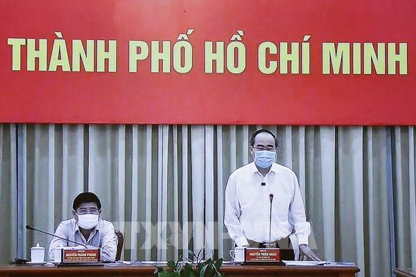 Bí thư Thành ủy TP.HCM: Rà soát người về từ Đà Nẵng, chặn người nhập cảnh trái phép