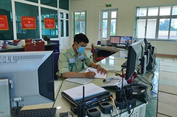 Truyền tải điện Quảng Trị vừa chống dịch COVID-19 vừa đảm bảo vận hành