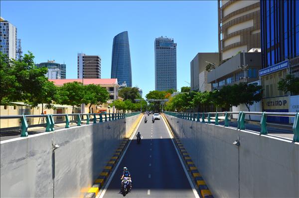 Dịch COVID-19: Đà Nẵng hỗ trợ gần 1.700 khách đăng ký trở về nhà