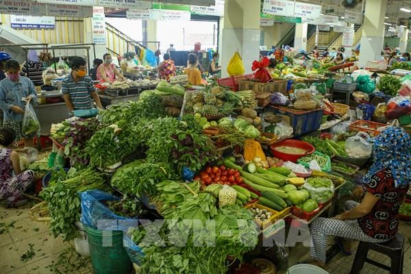 Bão số 9: Chủ động dự trữ hàng hóa thiết yếu và giữ ổn định thị trường