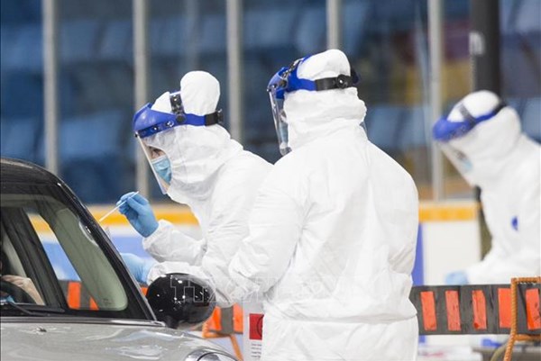 Canada lạc quan về nguồn cung vắc-xin phòng COVID-19
