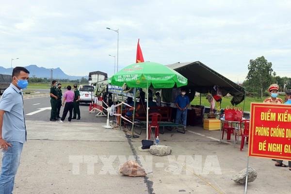 Quảng Nam phong tỏa, phun thuốc khử trùng một số khu vực 