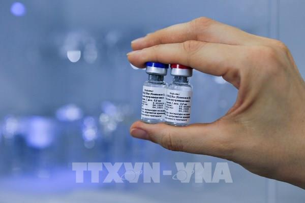 Khuyến khích tiêm phòng cúm đề phòng biến chứng COVID-19