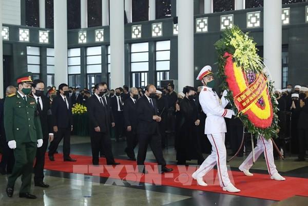 Cử hành trọng thể Lễ Quốc tang nguyên Tổng Bí thư Lê Khả Phiêu