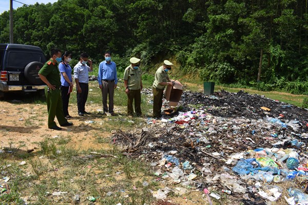 Tiêu huỷ mỹ phẩm nhập lậu tại Tuyên Quang