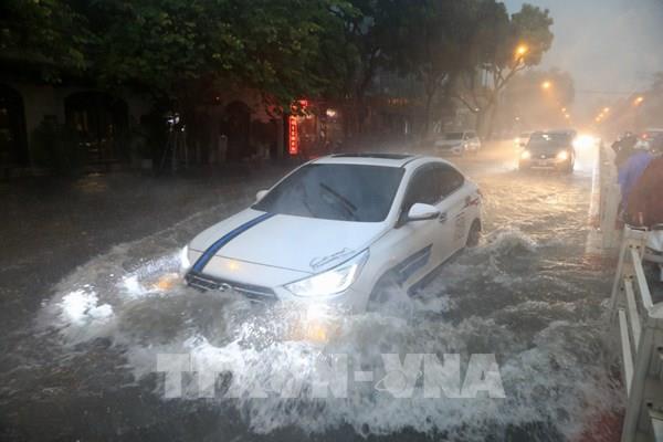 Các tuyến đường có nguy cơ ngập úng do mưa lớn ở Hà Nội
