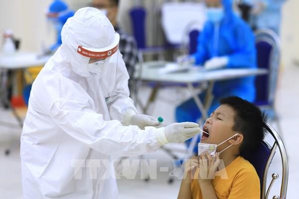 Hà Nội hoàn thành lấy 71.842 mẫu xét nghiệm PCR cho người từ Đà Nẵng về