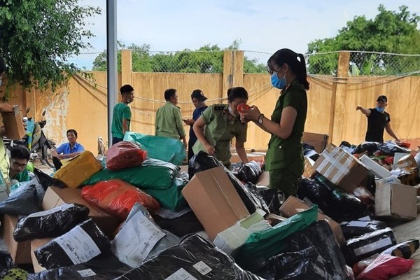 Phát hiện hơn 19.000 sản phẩm hàng hóa không có hóa đơn chứng từ