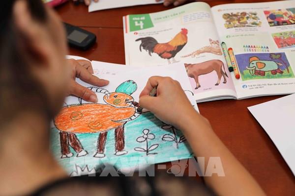 Thẩm định sách giáo khoa lớp 2: Có 33 bản mẫu gửi thẩm định