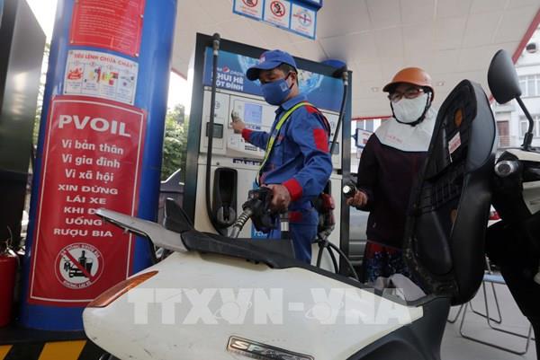 Giá xăng dầu tăng nhẹ
