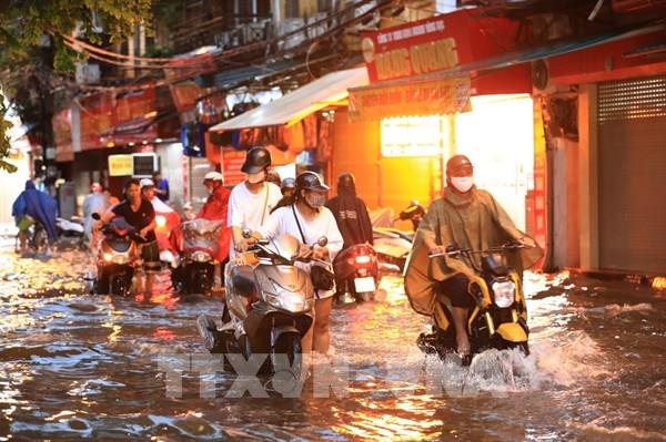 Dự báo thời tiết 2 ngày tới: Các khu vực trên cả nước mưa dông về chiều tối