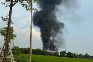 Hà Nội: Khống chế vụ cháy tại Cụm Công nghiệp Bình Phú, huyện Thạch Thất