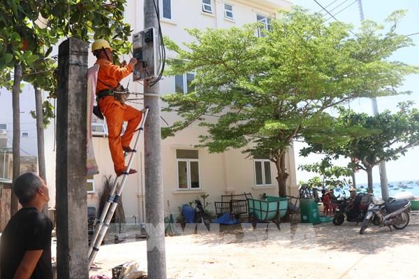 Bình Định: 600 hộ dân xã đảo Nhơn Châu được sử dụng điện lưới quốc gia