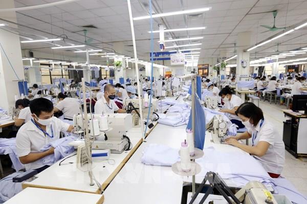 Ngành dệt may "khát" đơn hàng, xoay xở vượt khó