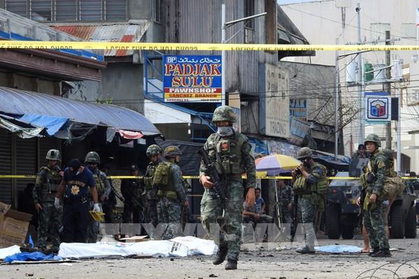 Ít nhất 90 người thương vong trong 2 vụ nổ tại Philippines