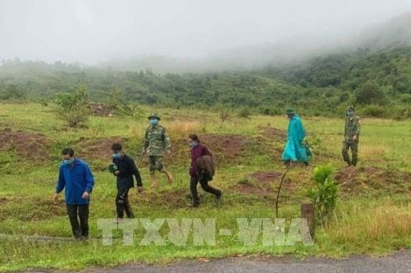 Ngăn chặn kịp thời một gia đình nhập cảnh trái phép từ Trung Quốc