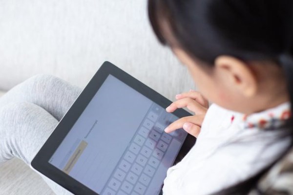 Các bậc phụ huynh muốn kiểm soát tốt hơn việc truy cập Internet ở trẻ em