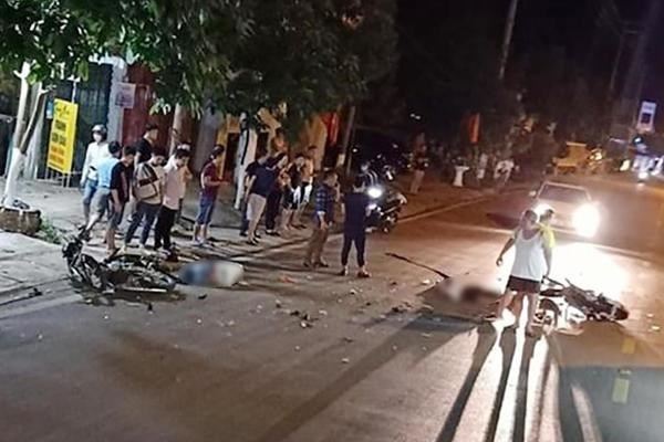 Sơn La: Xe tải va chạm với xe máy khiến hai người tử vong