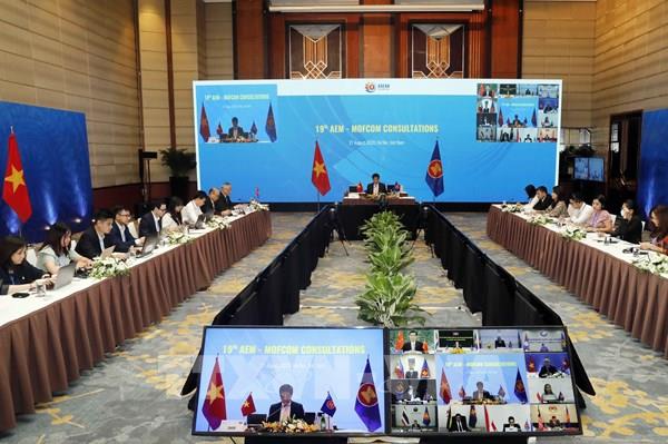 ASEAN 2020: Tăng cường hợp tác và chung vai chống lại đại dịch COVID-19