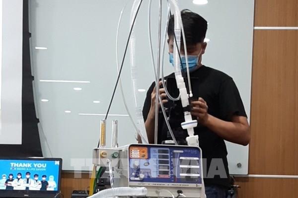 Bệnh viện đầu tiên tại Đồng bằng sông Cửu Long được tặng 50 máy thở