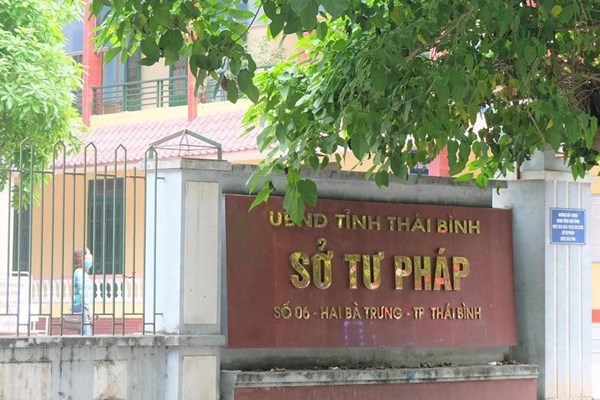 Điều tra vụ Phó Giám đốc Trung tâm Dịch vụ Đấu giá tài sản tỉnh Thái Bình đánh bạc