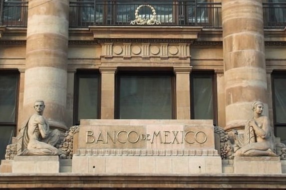 Mexico tăng lãi suất mạnh nhất trong 14 năm qua