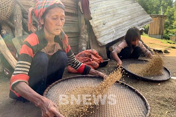 Đòn bẩy giúp đồng bào vùng biên thoát nghèo - Bài 2: Làm nhà giúp dân ổn canh, ổn cư