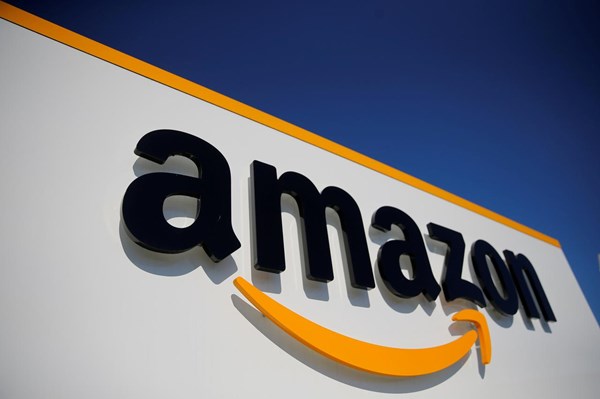 Amazon đặt mua 1.800 xe tải chạy bằng điện của Mercedes-Benz