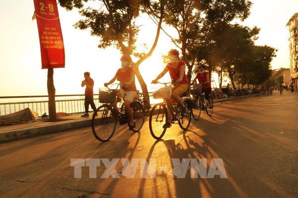 Chỉ số tia cực tím ở ba miền những ngày tới có mức nguy cơ gây hại cao