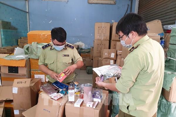 Hà Nội tập trung xử lý vi phạm kinh doanh hàng lậu