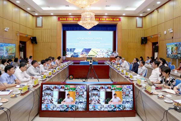 Các định hướng ưu tiên phát triển vùng Đông Nam Bộ, Đồng bằng sông Cửu Long