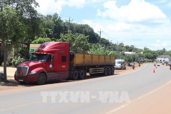 Container va chạm xe máy, một nam thanh niên tử vong tại chỗ