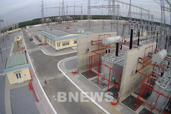 Đóng điện vận hành TBA 500 kV Chơn Thành và đấu nối