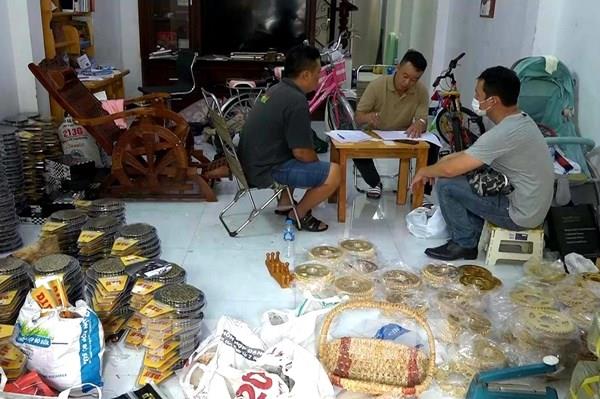 Triệt phá đường dây cực lớn làm giả phụ tùng xe máy