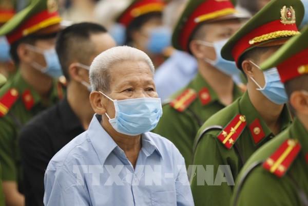 Xét xử vụ án tại Đồng Tâm: Nhiều mâu thuẫn trong lời khai của các bị cáo