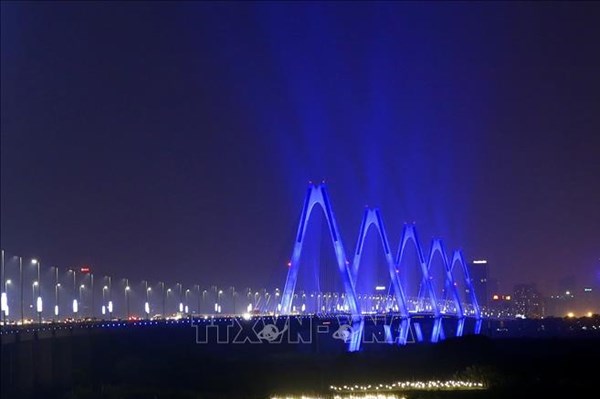 Tạo luồng sinh khí mới cho bờ vở sông Hồng