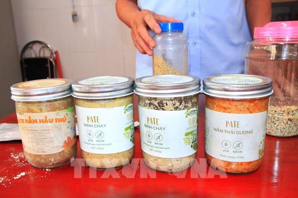 Thành phố Hồ Chí Minh: Thêm một bệnh nhân ngộ độc pate Minh Chay