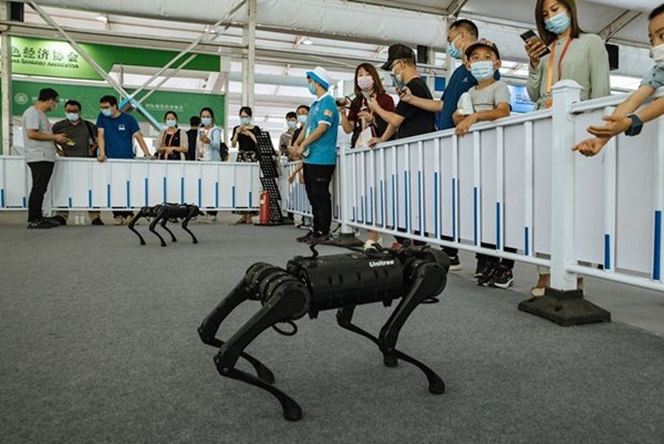 Sự lên ngôi của robot AI thời COVID-19