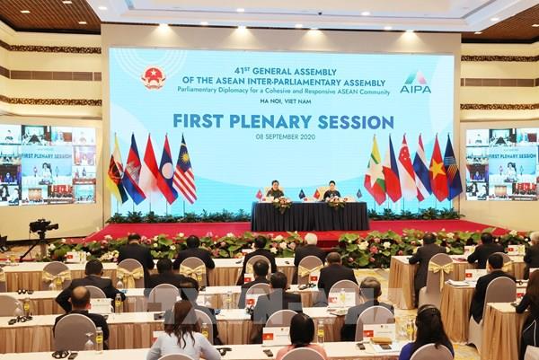 Đại hội đồng AIPA 41 tiếp tục ngày làm việc thứ hai, thảo luận nhiều vấn đề quan trọng