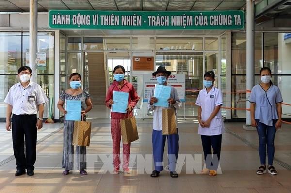 Dịch COVID-19: Thêm 5 bệnh nhân ở Quảng Nam và Đắk Lắk được công bố khỏi bệnh