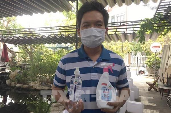 Từ bệnh nhân trở thành “chiến sĩ” chống dịch COVID-19