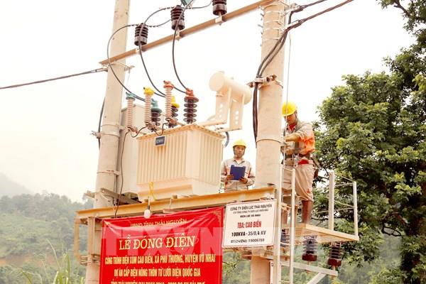 Thái Nguyên: Xóm vùng sâu cuối có điện lưới quốc gia
