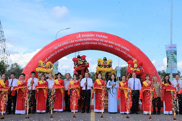 An Giang khánh thành dự án nâng cấp tỉnh lộ 955A kết hợp đê bao ngăn lũ