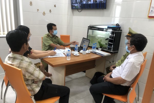 Thu phạt gần 56 triệu đồng trong lĩnh vực thương mại điện tử