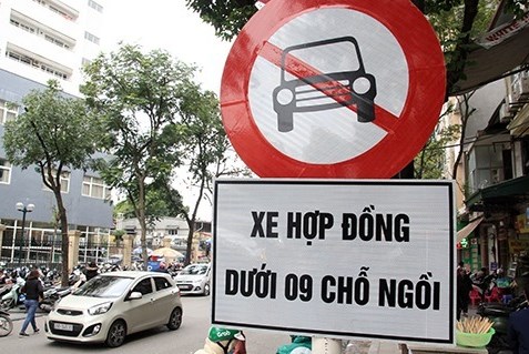 Từ ngày 15/9 khôi phục biển cấm xe taxi trên 10 tuyến đường