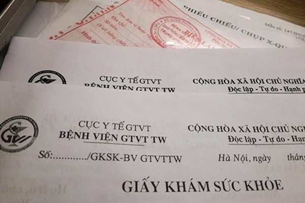 Triệt xóa đường dây làm giả hàng trăm giấy khám sức khỏe