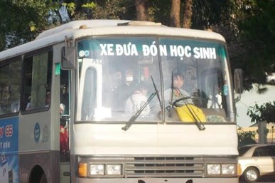 Bịt "lỗ hổng" trong dịch vụ xe đưa đón học sinh
