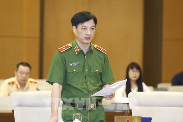 Ủy ban Thường vụ Quốc hội: Giao quyền quản lý sát hạch lái xe cần có đánh giá kỹ